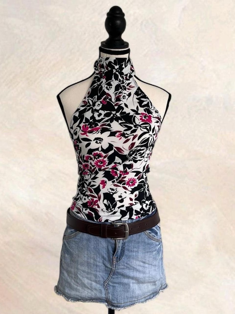 Le Chateau Floral Halter Top